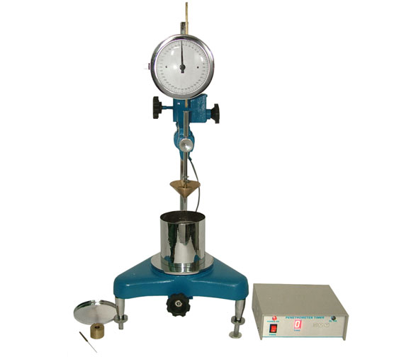 PENETROMETER WITH CONSTANT TEMPERATURE BATH